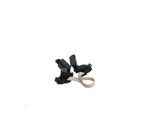 switch-peugeot-expert-van-v_-2016-40478114 main image
