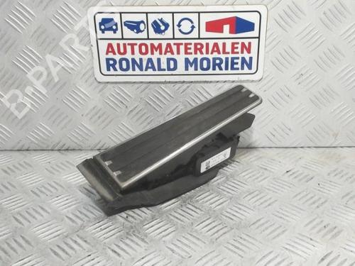 pedal-porsche-panamera-970-2009-2010-2011-2012-2013-2014-2015-2016-2017-40469449 main image
