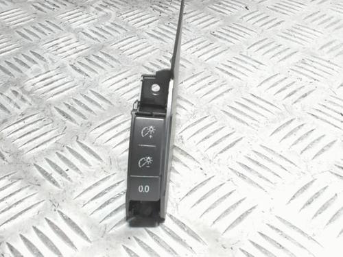 Switch VW PHAETON (3D1, 3D2, 3D3, 3D4, 3D6, 3D7, 3D8, 3D9) 3.0 V6 TDI 4motion | BP40361799I30 - Image 1