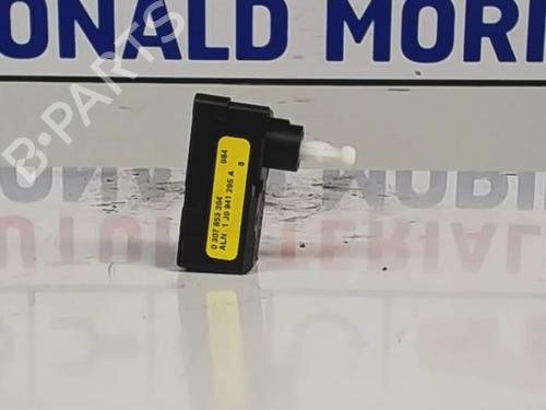 Used Headlight adjuster motor Headlight adjuster motor VW CADDY III Box Body/MPV (2KA, 2KH, 2CA, 2CH) 1.9 TDI (105 hp) 40427229 40427229