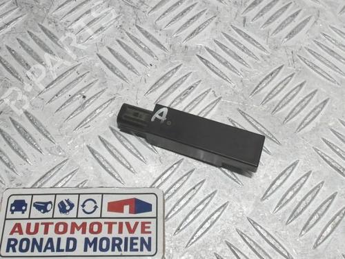 Used Antenna/Base Antenna/Base SUZUKI BALENO (FW, EW) 1.2 (A1K412) (90 hp) 40428025 40428025