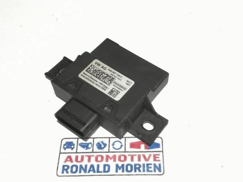 control-unit-vw-golf-vii-5g1-bq1-be1-be2-2012-2013-2014-2015-2016-2017-2018-2019-2020-2021-40370335 main image