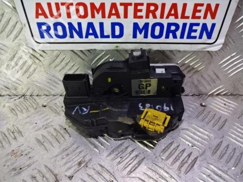 front-right-lock-opel-astra-j-p10-2009-2010-2011-2012-2013-2014-2015-2016-40429720 main image