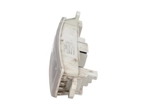 right-daytime-light-peugeot-108-2014-40400526 main image