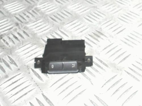 switch-vw-phaeton-3d1-3d2-3d3-3d4-3d6-3d7-3d8-3d9-2002-2003-2004-2005-2006-2007-2008-2009-2010-2011-2012-2013-2014-2015-2016-40361461 main image