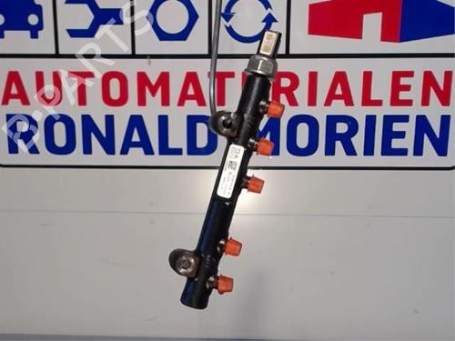 injection-rail-volvo-v50-545-2003-2004-2005-2006-2007-2008-2009-2010-2011-2012-40376413 main image