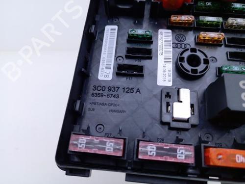 Fuse box AUDI Q3 (8UB, 8UG) 2.0 TDI | BP40372424E1 - Image 4