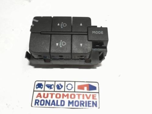 Used Headlight switch Headlight switch IVECO DAILY IV Platform/Chassis 35C11, 35S11, 35S11 D, 35S11 /P (106 hp) 40358757 40358757