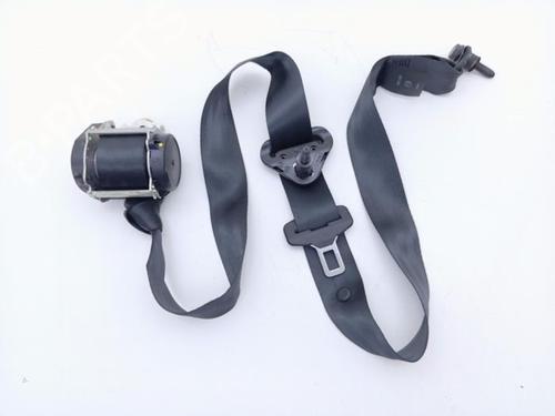 front-right-seatbelt-dacia-sandero-ii-2012-40363436 main image