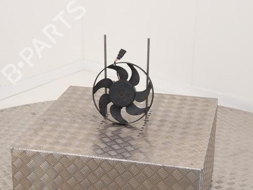 Used Radiator fan Radiator fan AUDI TT (8J3) 2.5 RS quattro (340 hp) 40474937 40474937
