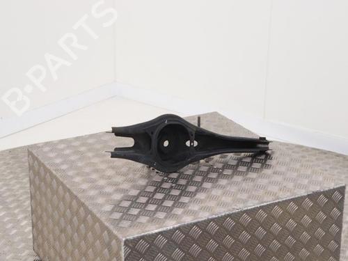 left-rear-suspension-arm-kia-ceed-sportswagon-cd-2018-40396670 main image