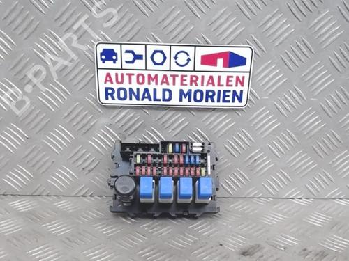fuse-box-nissan-navara-np300-d40-2004-40372600 main image
