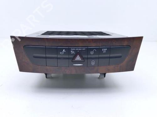 Used Warning switch Warning switch MERCEDES-BENZ CLS (C219) CLS 500 (219.375) (306 hp) 40419128 40419128