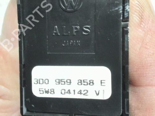 Used Switch Switch VW PHAETON (3D1, 3D2, 3D3, 3D4, 3D6, 3D7, 3D8, 3D9) 4.2 V8 4motion (335 hp) 40362001 40362001