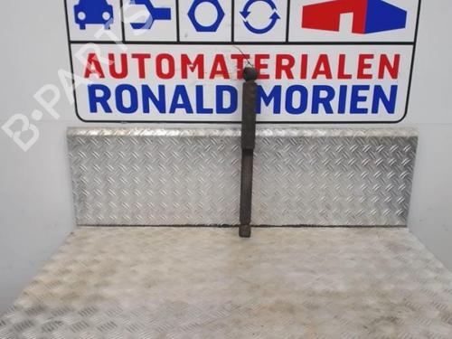 Used Right rear shock absorber Right rear shock absorber MERCEDES-BENZ SPRINTER 3,5-t Platform/Chassis (B906) 313 CDI (906.131, 906.133, 906.135, 906.231, 906.233,... (129 hp) 40384933 40384933
