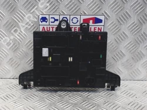 fuse-box-opel-zafira-tourer-c-p12-2011-40471406 main image