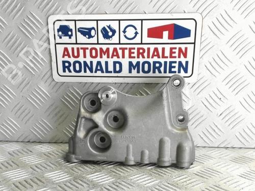 Used Engine mount Engine mount MERCEDES-BENZ A-CLASS (W177) A 180 d (177.003) (116 hp) 40379039 40379039