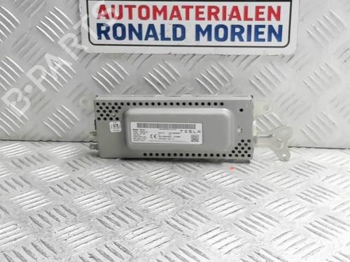 Used Electronic module Electronic module TESLA MODEL 3 (5YJ3) EV AWD (351 hp) 40426953 40426953