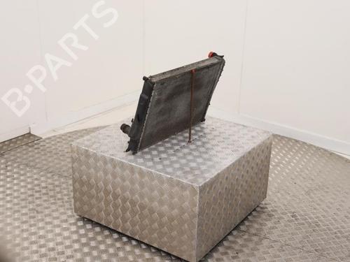 water-radiator-bmw-3-convertible-e46-2000-2001-2002-2003-2004-2005-2006-2007-40410902 main image