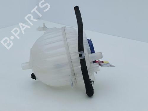 expansion-tank-audi-e-tron-gen-2018-40410653 main image