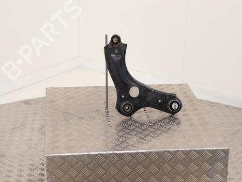 Used Right front suspension arm Right front suspension arm RENAULT CLIO V (B7_) 1.0 TCe 90 (B7MT) (91 hp) 40398647 40398647
