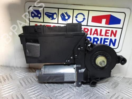 Used Electronic module Electronic module VW PHAETON (3D1, 3D2, 3D3, 3D4, 3D6, 3D7, 3D8, 3D9) 3.2 V6 4motion (241 hp) 40387309 40387309