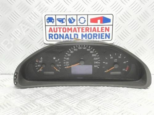 Used Instrument cluster Instrument cluster MERCEDES-BENZ E-CLASS T-Model (S210) E 270 T CDI (210.216) (170 hp) 40359284 40359284