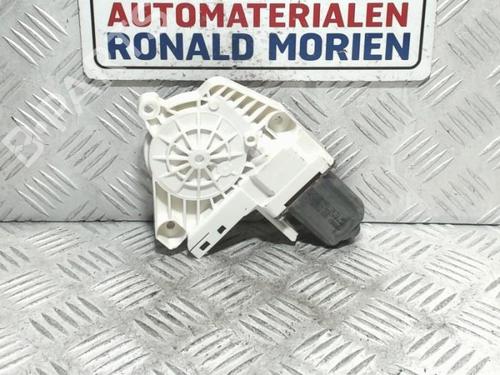 Used Electronic module Electronic module VW TOUAREG (7P5, 7P6) 3.0 V6 TDI (240 hp) 40482621 40482621