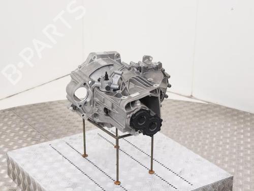 Used Gearbox Gearbox VW CADDY V Box Body/MPV (SBA, SBH) 2.0 TDI 4motion (122 hp) 40389955 40389955