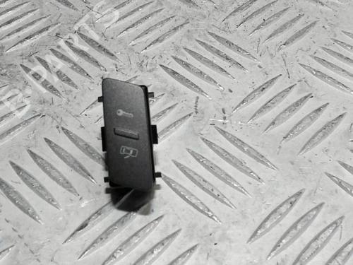 Used Switch Switch VW PHAETON (3D1, 3D2, 3D3, 3D4, 3D6, 3D7, 3D8, 3D9) 4.2 V8 4motion (335 hp) 40431777 40431777