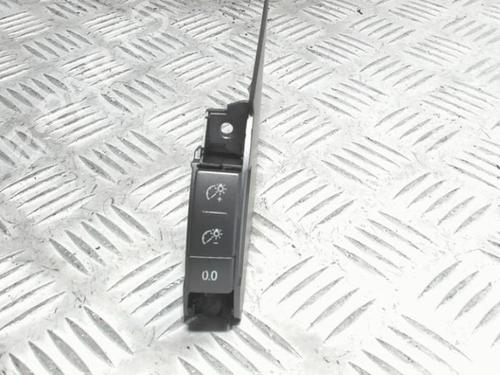 Used Switch Switch VW PHAETON (3D1, 3D2, 3D3, 3D4, 3D6, 3D7, 3D8, 3D9) 3.2 V6 4motion (241 hp) 40387227 40387227