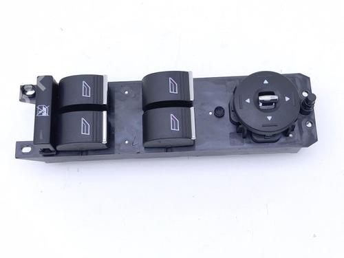 switch-ford-kuga-ii-dm2-2012-40361974 main image