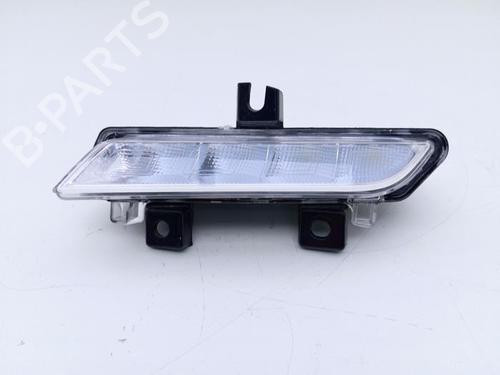 left-daytime-light-renault-clio-iv-bh_-2012-2013-2014-2015-2016-2017-2018-2019-2020-2021-40427157 main image