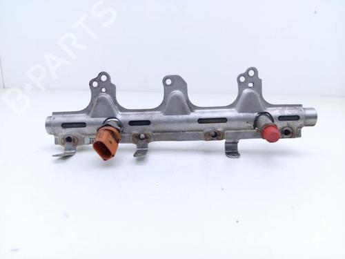 Used Injection rail Injection rail AUDI A4 B7 (8EC) 1.8 T quattro (163 hp) 40552397 40552397