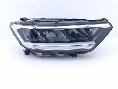 Used Right headlight Right headlight VW T-ROC (A11, D11) 1.0 TSI (116 hp) 40424882 40424882