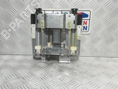 Used Electronic module Electronic module VW PHAETON (3D1, 3D2, 3D3, 3D4, 3D6, 3D7, 3D8, 3D9) 5.0 V10 TDI 4motion (313 hp) 40362909 40362909