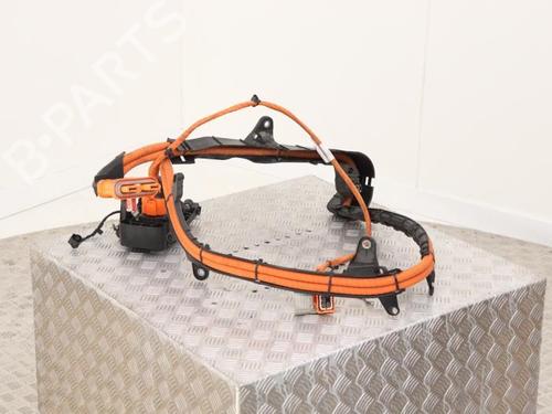 cable-vw-id-buzz-cargo-eba-2022-40406874 main image