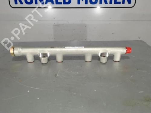 Used Injection rail Injection rail VW GOLF VII (5G1, BQ1, BE1, BE2) 1.5 TSI (150 hp) 40376350 40376350