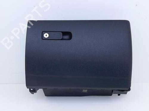glove-box-mercedes-benz-c-class-t-model-s206-2021-40424487 main image