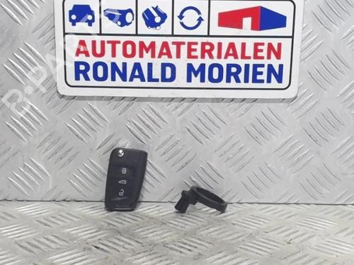 Used Electronic module Electronic module SKODA FABIA III Estate (NJ5) 1.2 TSI (90 hp) 40470343 40470343