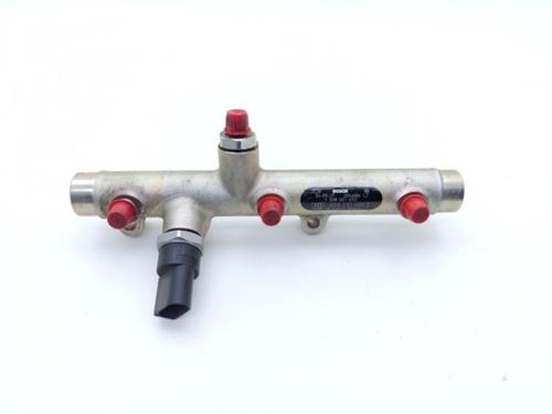 Used Injection rail Injection rail AUDI A4 B7 (8EC) 3.0 TDI quattro (204 hp) 40378116 40378116