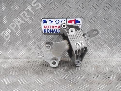engine-mount-opel-astra-j-p10-2009-2010-2011-2012-2013-2014-2015-2016-40379053 main image
