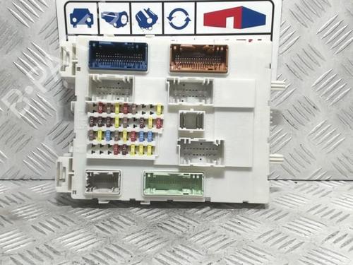 Used Fuse box Fuse box FORD FOCUS III 1.0 EcoBoost (125 hp) 40372438 40372438