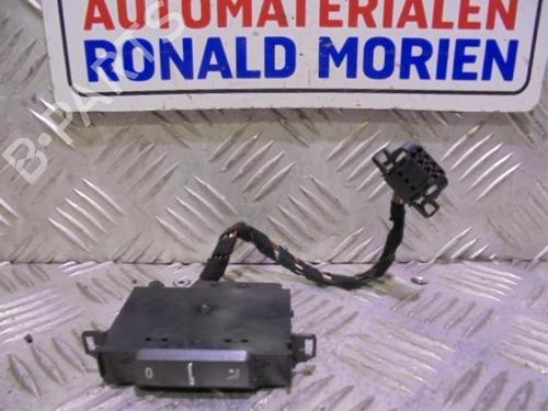 switch-vw-phaeton-3d1-3d2-3d3-3d4-3d6-3d7-3d8-3d9-2002-2003-2004-2005-2006-2007-2008-2009-2010-2011-2012-2013-2014-2015-2016-40361866 main image