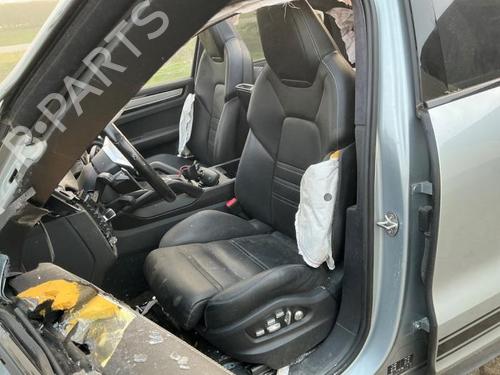Display monitor PORSCHE CAYENNE (9YA) 3.0 AWD (9YAAA1) | BP40421519C48 - Image 40
