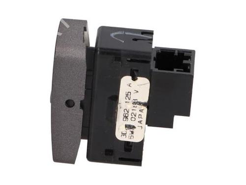 Switch VW PHAETON (3D1, 3D2, 3D3, 3D4, 3D6, 3D7, 3D8, 3D9) 6.0 W12 4motion | BP40398745I30 - Image 3