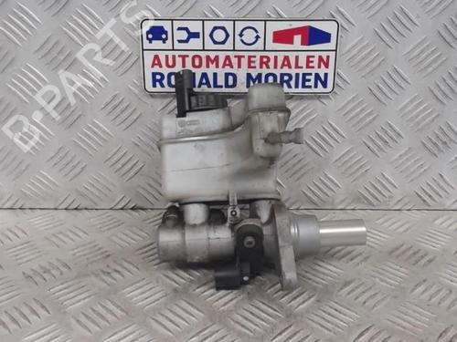 brake-master-cylinder-vw-passat-b6-variant-3c5-2005-2006-2007-2008-2009-2010-2011-40367713 main image