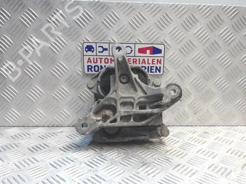 gearbox-mount-audi-a8-d4-4h2-4h8-4hc-4hl-2009-2010-2011-2012-2013-2014-2015-2016-2017-2018-2019-40383338 main image