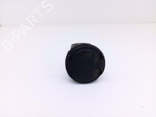 other-volvo-v40-hatchback-525-2012-2013-2014-2015-2016-2017-2018-2019-40425632 main image