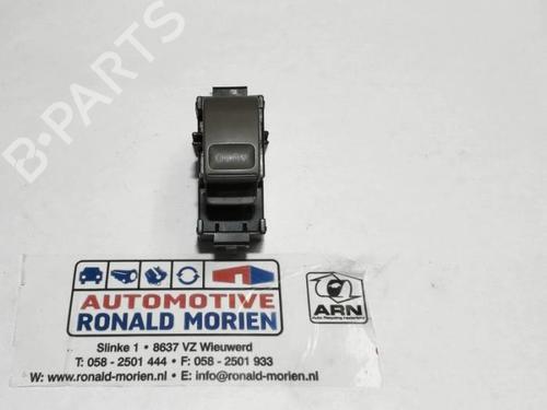 switch-lexus-gs-_s16_-1997-1998-1999-2000-2001-2002-2003-2004-40362057 main image